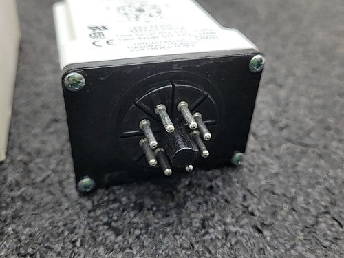Dayton 1EGD3 Time Delay Relay Repeat Cycle 120V AC/DC t1 t2 0.03 - 3 Min No Base