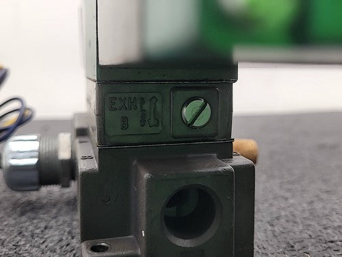 Numatics 153SS4SWBM Solenoid Valve w/ 225-372B Coil 24VDC Pneumatic