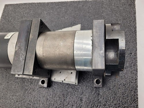 Parvex Servo Motor RX320ER1309 54VDC 3000RPM 24V Brake 93:1 Gearhead