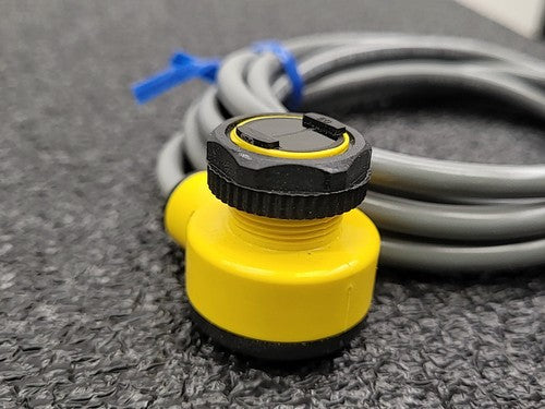 Banner T18SP6FF50 32470 EZ-Beam Photoelectric Sensor Fixed Field PNP 50mm Wired