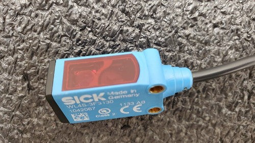 SICK WL4S-3F3130 Photoelectric Retro-Reflective Sensor Autocollimation 1042067