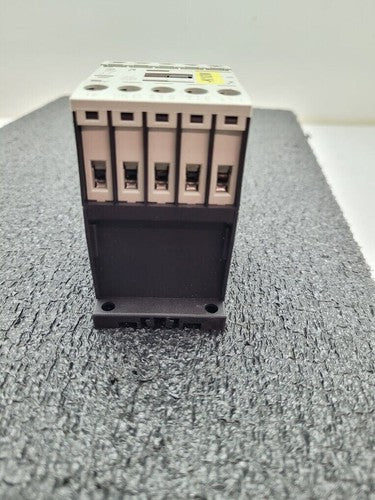 Eaton DIL M12-10 24V Coil AC OR DC Contactor 4 Pole XTCE012B10 DIN Rail 12A