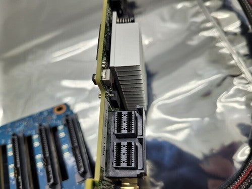 IBM 46C9111 M5210 12Gb/s 8-Port PCIe 3.0 SAS SATA RAID Controller