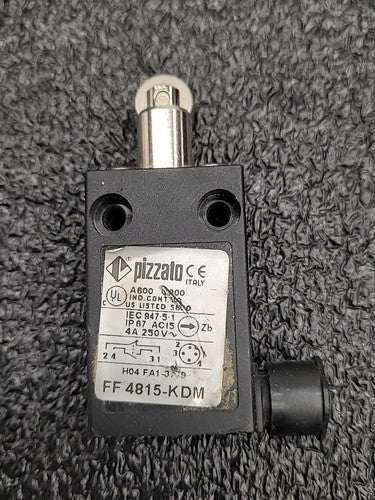 Lot 4 Limit Switches Schmersal TV10H Telemecanique XCKP Pizzato FF 4815 KDM