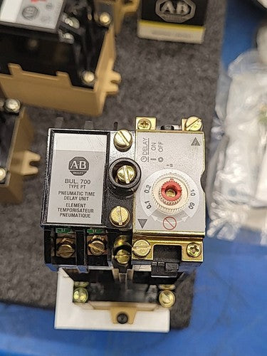 Allen Bradley Bulletin 700 AC Relay Lot PKB40 Pneumatic Time Delay Jumper Kits