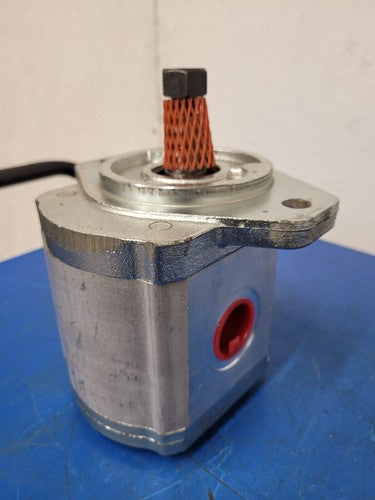 Haldex Barnes Gear Motor Hydraulic Pump 6400 1830510 New, has rust inside