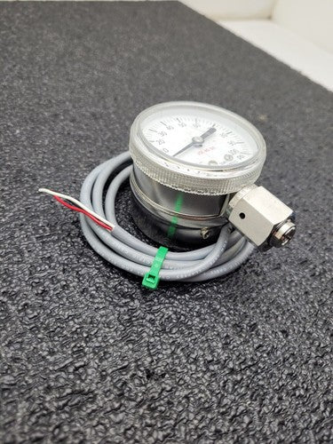Lot of 2x Millipore & Span Pressure Gauge Type 9 IPT 122 11.5-28VDC 20mA