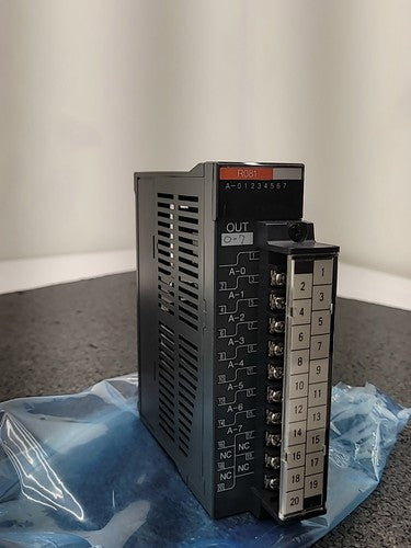 IDEC FA-3S PF3S-R081 Relay Output Module Programmable Controller PLC Japan