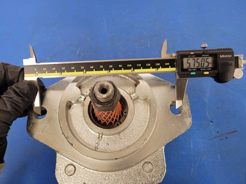 Haldex Barnes Gear Motor Hydraulic Pump 6400 1830510 New, has rust inside