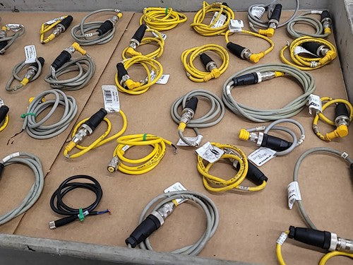 LOT Banner MQDC-415 RA M12 Connector Cable Cordset 26848 Euro Style Quick Barrel