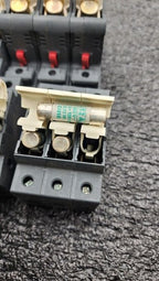 Schneider Electric DF101 DF103 DF143 Lot of 15 Fuse Holders w/ assorted fuses