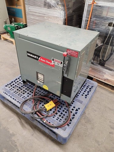 Hobart Forklift Battery Charger 725C3-12 24VDC 12 CELLS 1 Circuit 60Hz 3PH 750AH