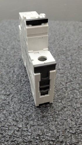 SIEMENS 5SY41 MCB C10 Single Pole CIRCUIT BREAKER / 5SY4110-7 / ~230-400V / 5A