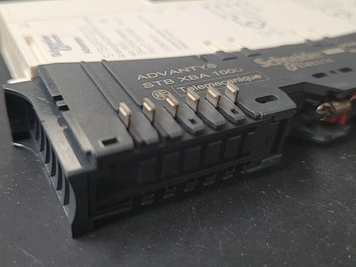 Schneider Electric STBART0200 Advantys Analog Input Module w/ STB XBA 1000 Base