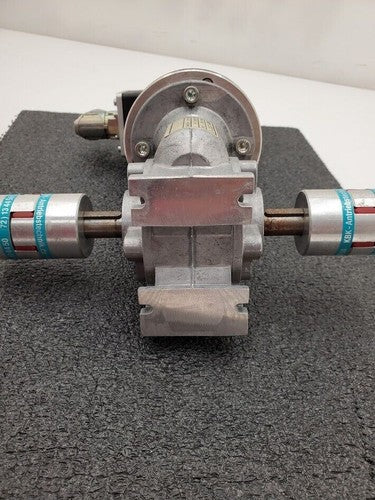 Lenze SSN40-1GDAR-063C22 Servo Motor SSN40-1FDAR 15:1 Gear Reducer Dual Shaft