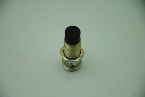 ALLEN-BRADLEY AB 872C-DH8NN18-N4, Proximity Sensor 10-30VDC 200mA