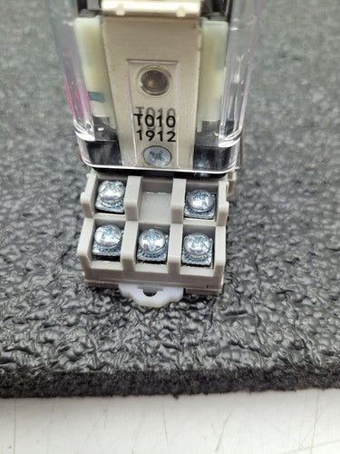Tyco Potter & Brumfield KUMP-14D18-24 1/3HP 120VAC 15A 277VAC Relay + Base 24VDC
