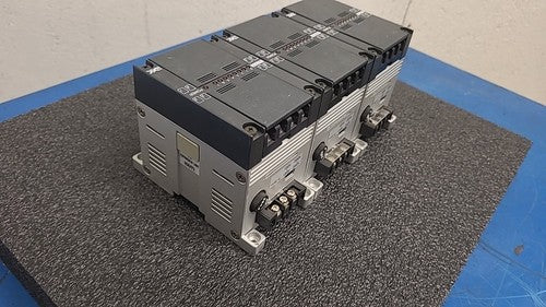 IDEC FA-1 PFA-1T081 8-Point DC Output Module Industrial Automation Unit Lot of 3