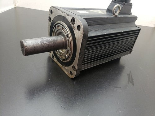 Yaskawa AC Servo Motor SGMGH-75ACA21 7.5Kw 200V 54.7A 1500Rpm