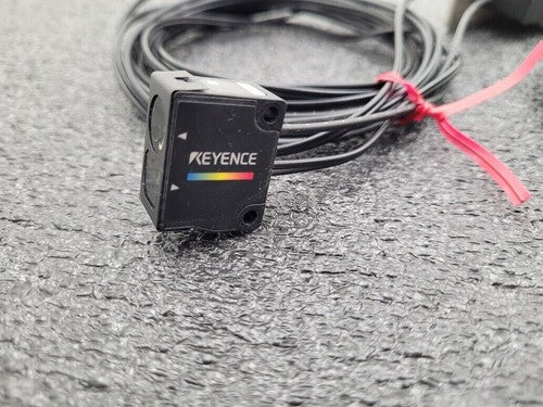 Keyence Digital RGB CZ-V21A w/ CZ-H37S Fiberoptic Reflective Sensor Head 11-20mm
