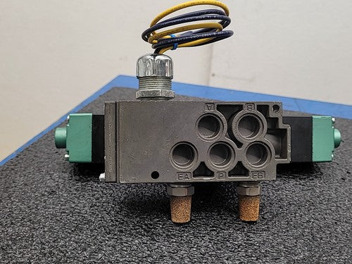 Numatics 153SS43CM Pneumatic Solenoid Valve Mark I Double Direct 24VDC