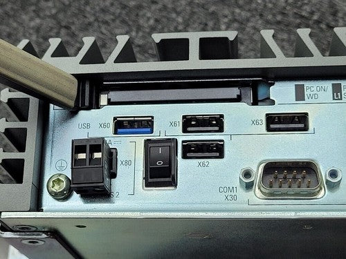 Siemens 6ES7647-8BA12-0AA3 NANOBOX PC DisplayPort Tested Working Pull 24VDC pwr