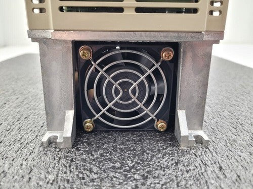 Yaskawa ServoPack Servo Motor Drive SGDB-05VD 1/2HP w/ JUSP-OP03A SCM Tech 80