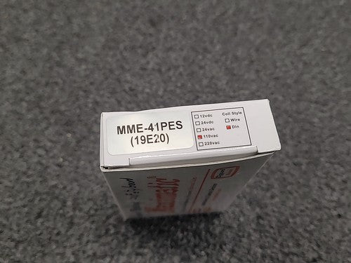 Clippard Maximatic MME-41PES Solenoid Valve 110VAC DIN Coil (19E20)
