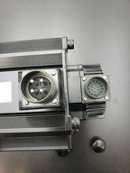 New Yaskawa AC Servo Motor SGMG-20ASB New 2Kw 200V 18.5 A