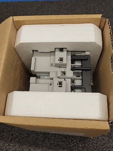Allen Bradley 104-C09D22 Reversing Contactor IEC Motor Starter C09 120V Coil