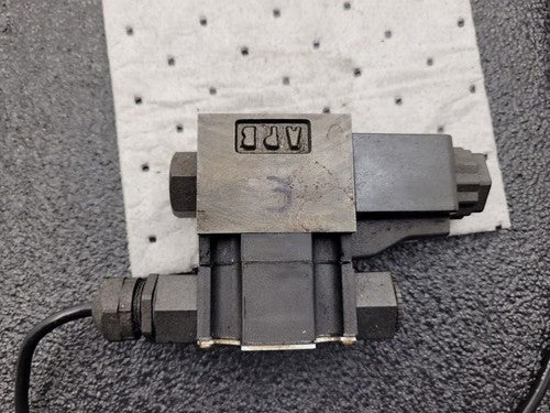 DAIKIN KSO-G02-2BA-30 KS0 AC100V 50/60Hz Solenoid Controlled Hydraulic Valve
