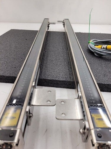 Banner EZ-Screen SLSR14-750NQ8 SLSE14-750NQ8 ESD Series 750mm Area 24VDC Lot B