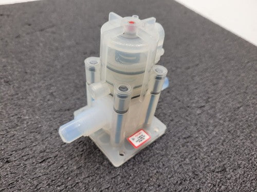 AMAT Furon High Purity Valve 1106124 CVD2-F88 NC 1/2"  Pneumatically Actuated