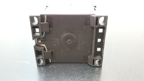 SIEMENS SIRIUS 3RH1140-1BB40 Contactor E05 w/ 3RH1911-1GA31 Auxiliary Contact