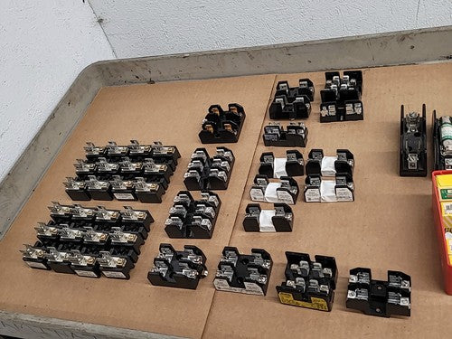 LOT of Bussmann Fusetron Industrial Fuse Holder & BAF-3 FNM Class T Fuses