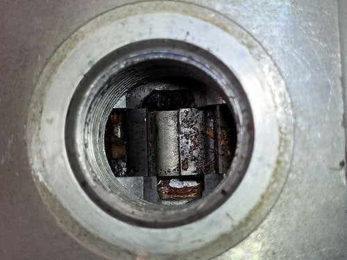 0.48 cu in Dynamic GPF2008PC Hydraulic Pump Some Corrosion On Gears 71010