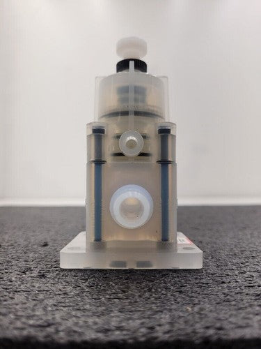 AMAT Furon High Purity Valve 1106127 CDV2-F88 NC 1/2" Pneumatically Actuated