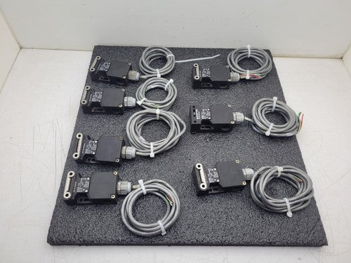 Lot of 7  SCHMERSAL  IEC 947-5-1 Safety Door Keyed Interlock Latch AZ 16-02zvrk