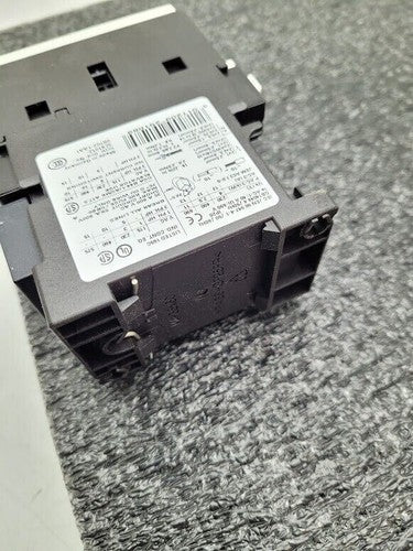 Siemens Contactor 3RT1025-1B..0 G/140411 E05* NQ140224 Auxiliary Contact