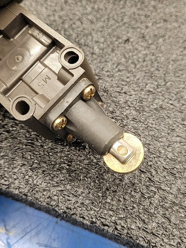 Schmersal TR 336 T1Z ZAVN Safety Limit Switches Position Switch Lot of 3