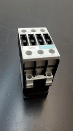 SIEMENS SIRIUS 3RT1024-1B Contactor E05 3 Phase