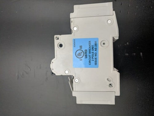 Lot of 2 Siemens 5SJ42, 2-Pole 5A 125VDC 240 VAC Circuit Breakers