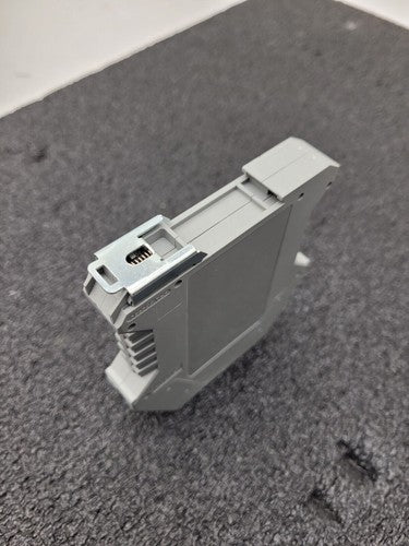 Omron G9SB-2002-C Safety Relay Unit 24 VAC / VDC DIN Rail Mount
