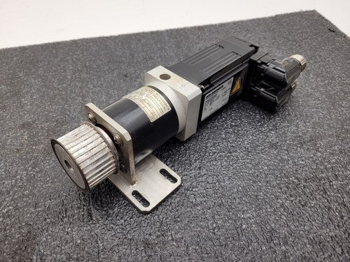 SEW CMP40S/KY/RH1M/SM1 400V 3000RPM Servo Motor 0.5Nm 100:1 SPN 138693 Gearhead