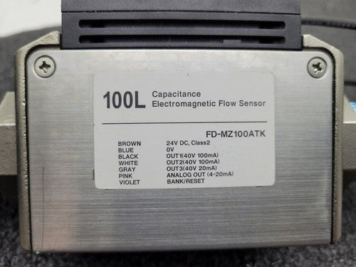 Keyence FD-MZ100ATK Capacitance Electromagnetic Flow Meter 100 L/min Tested 100L
