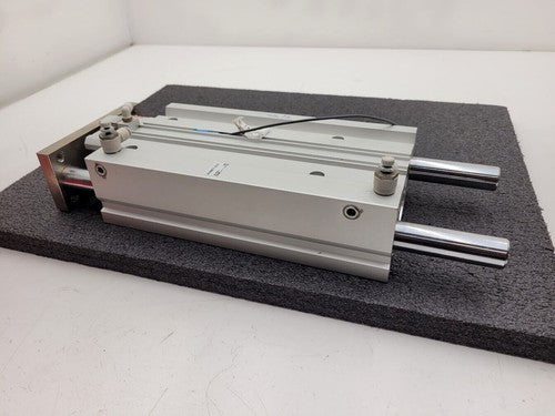 SMC MLGPM63TF-250-B Dual Guide Rod Pneumatic Slide Cylinder 250mm Travel