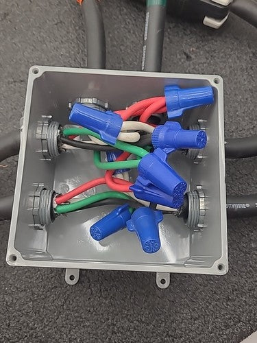 Industrial Power Distribution Junction Box Splitter 2 in 4 Out 3PH 4W 250VAC