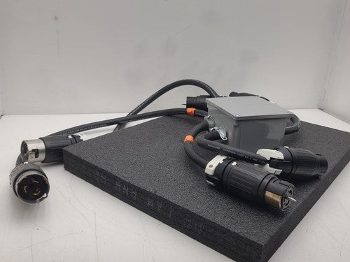 Industrial Power Distribution Junction Box Splitter 2 in 4 Out 3PH 4W 250VAC