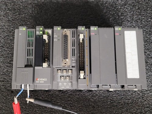 KEYENCE KV-300 PLC KV-U5 24VDC 2x KV-B16R Relay KV-L2 Serial KV-C32X DC Input