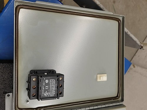 SCE SCE-12108CH Industrial Control Panel Enclosure Type 12 w/ On Off 12"x10"x8"